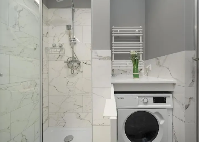 شقة New, Stylish And Fully Equipped Near The Center فروتسواف